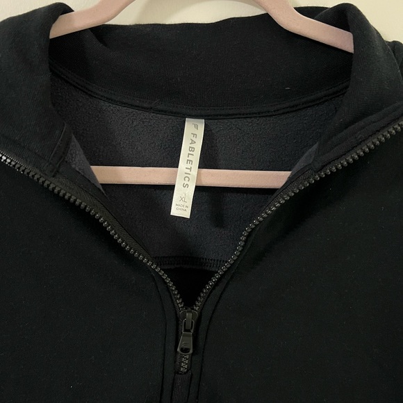 Fabletics 1/4 Zip - Picture 2 of 4